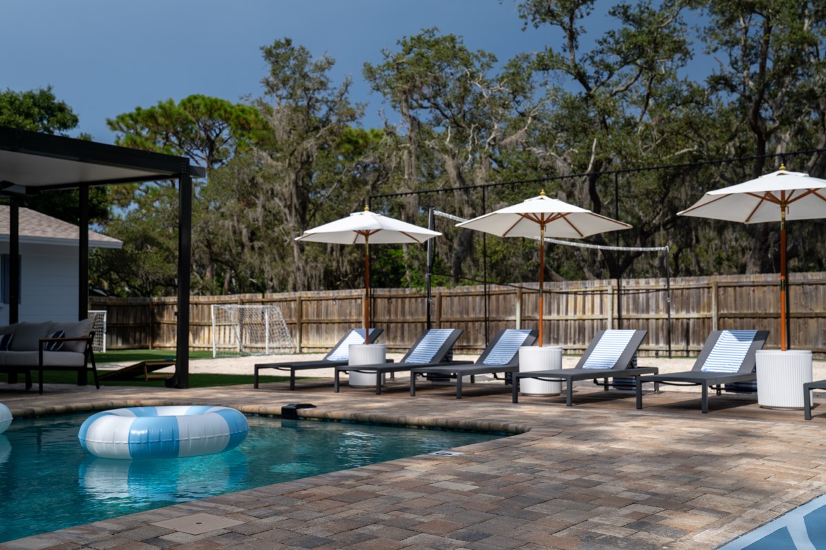 Poolside lounge before